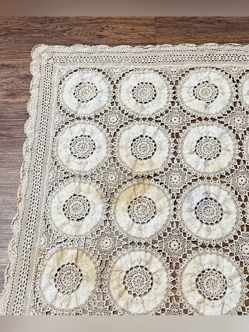 Vintage 1970’s Handmade Crocheted Embroidered Linen Tablecloth Lace Medallions